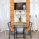 Central And Homey Apartment With Good Transport Link