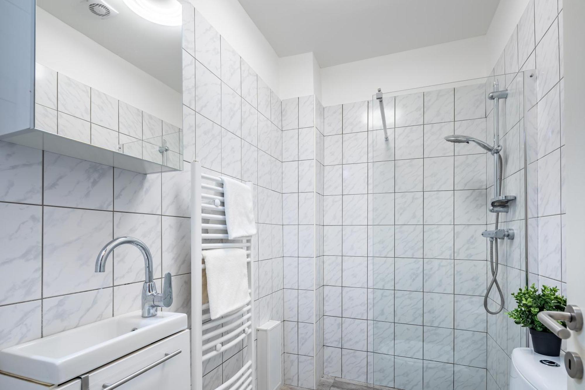 And Homey With Good Transport Link Apartament *