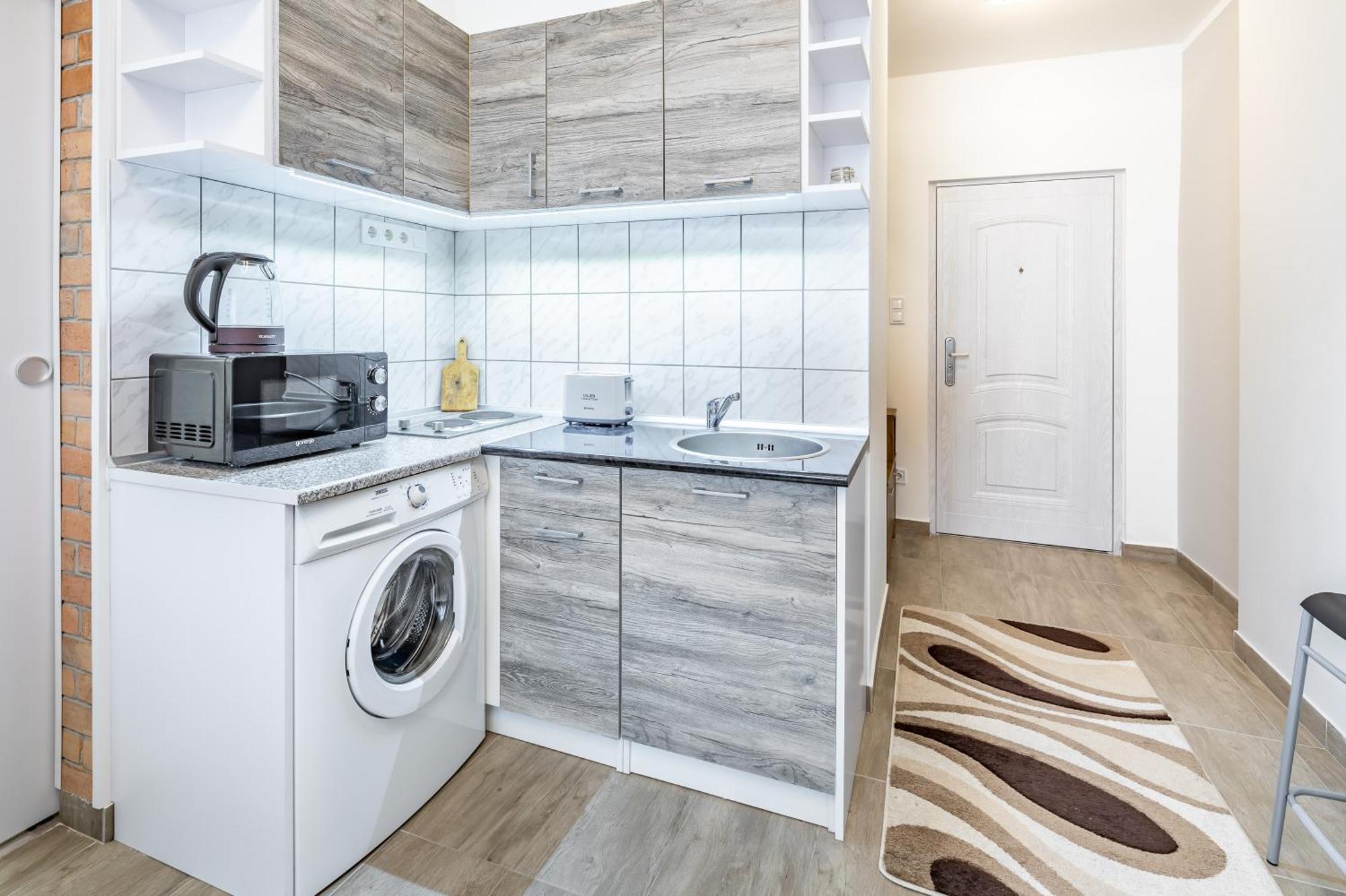 Apartman And Homey With Good Transport Link Budapest
